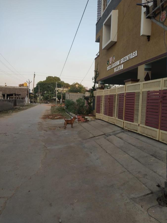 Sls Homestay - Luxury Ac Service Apartments 1Bhk, 2Bhk, 3Bhk - Direct Flyover To Alipiri Tirumala Gate - Walk To Ps4 Pure Veg Restaurants, Supermarkets - Near To National Highway & Padmavathi Amma Temple - Modular Kitchen, Living Room -Free Superfast Тирупати Экстерьер фото
