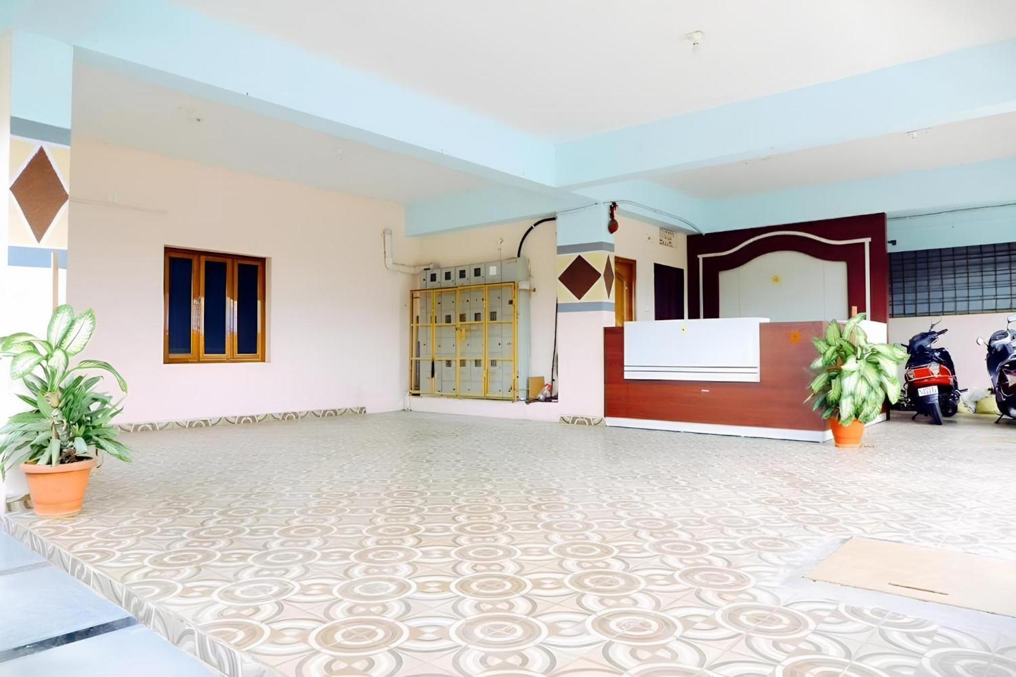 Sls Homestay - Luxury Ac Service Apartments 1Bhk, 2Bhk, 3Bhk - Direct Flyover To Alipiri Tirumala Gate - Walk To Ps4 Pure Veg Restaurants, Supermarkets - Near To National Highway & Padmavathi Amma Temple - Modular Kitchen, Living Room -Free Superfast Тирупати Экстерьер фото